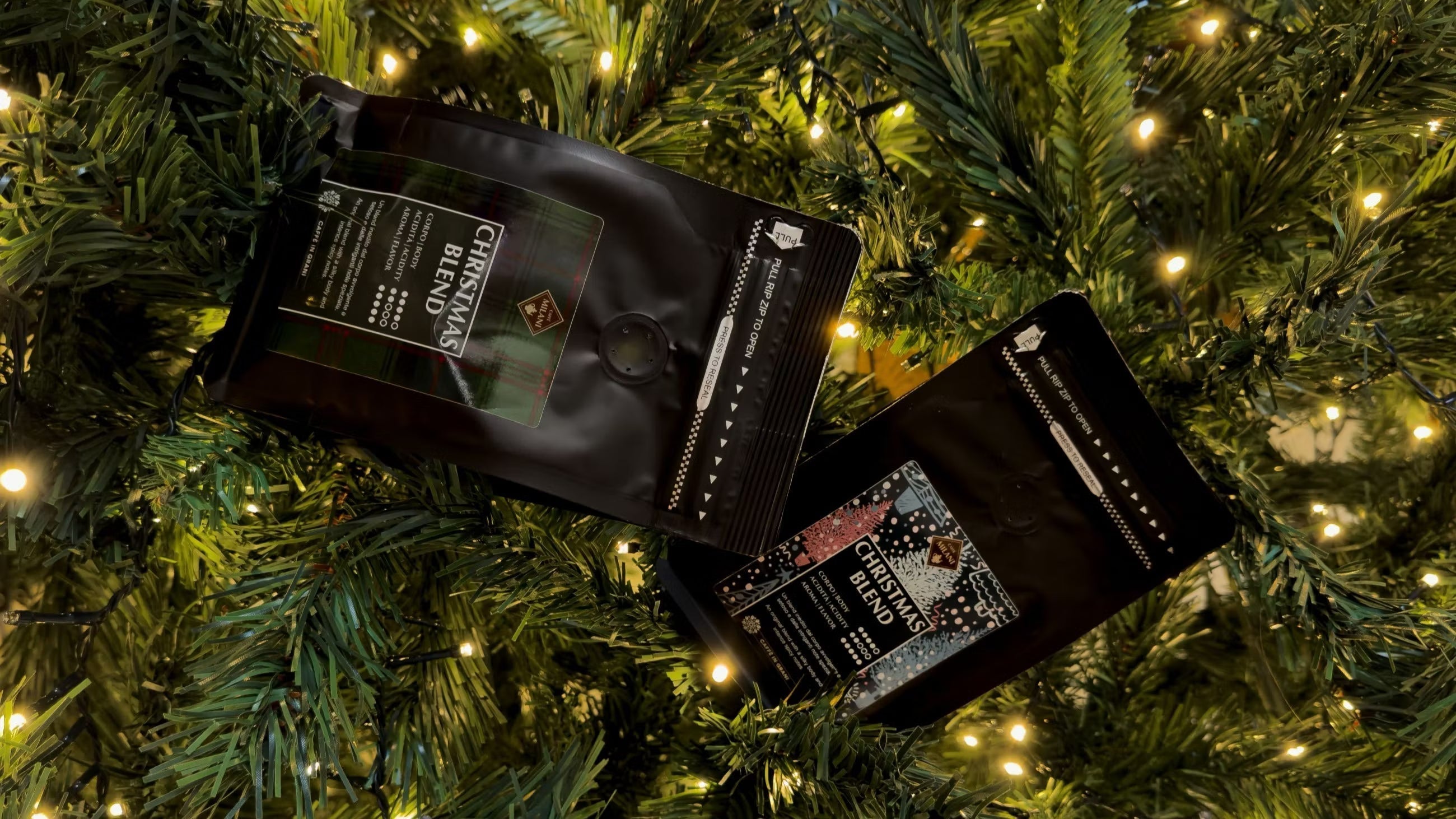 Idee regalo: un albero in dono con i Christmas Blend di Caffé Milani